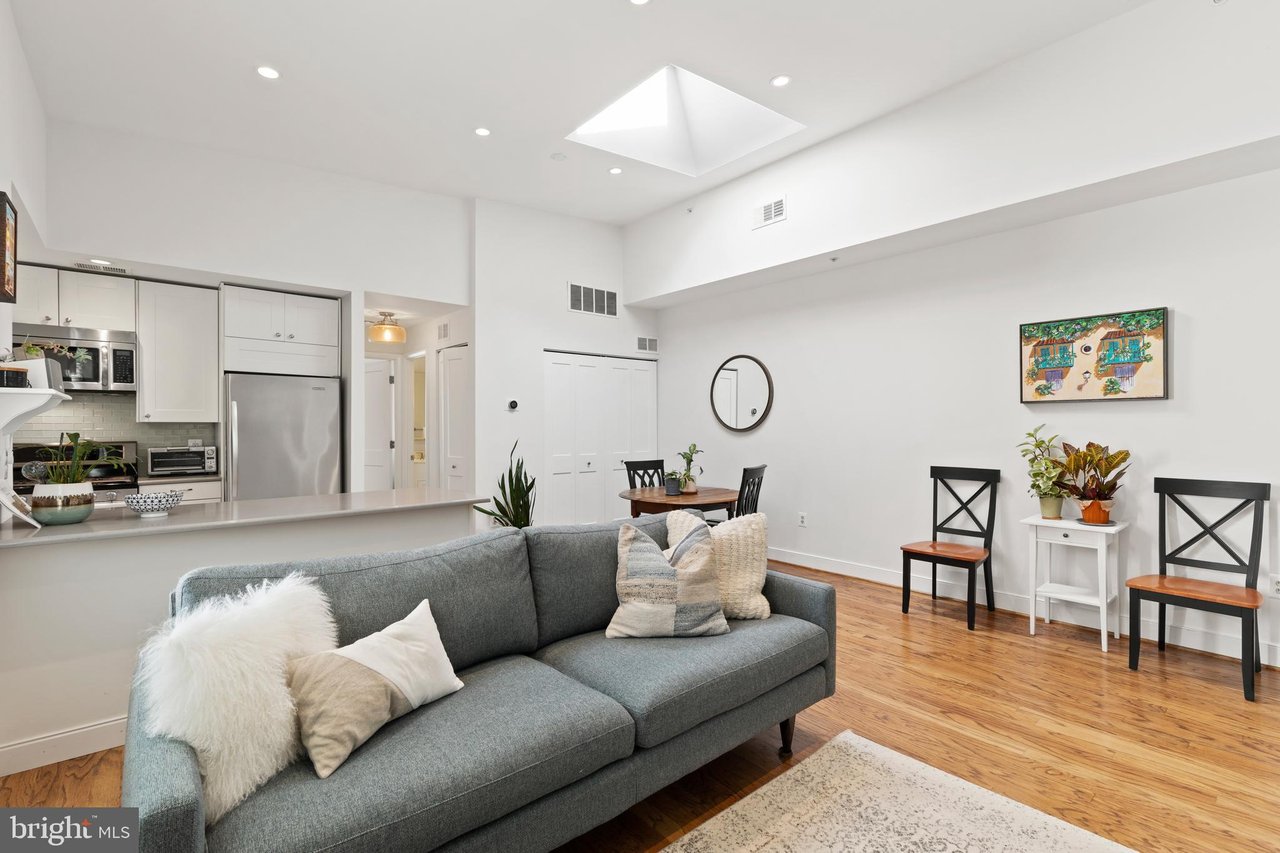 1445 N St NW #303