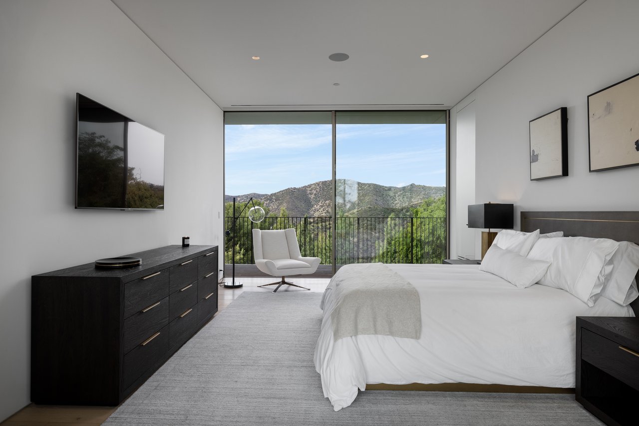 11490 Orum Rd, Los Angeles