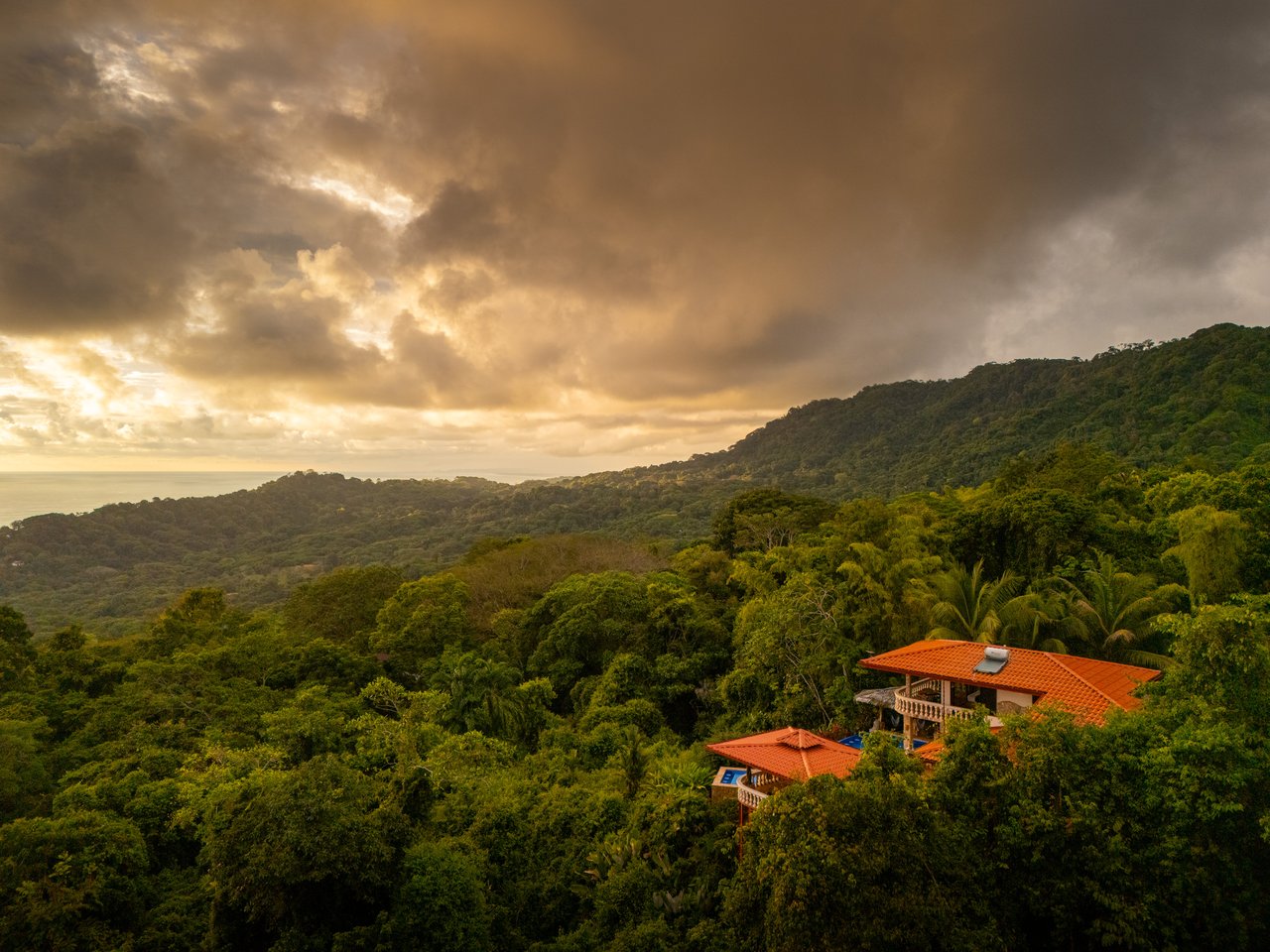 Castillo Puesta del Sol, Escalares - 