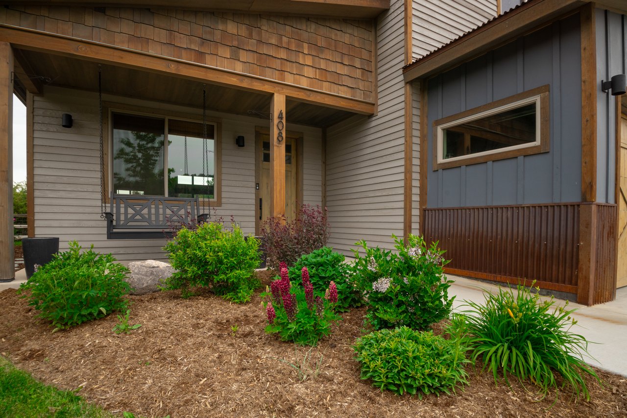 Pristine and Bright Four-Season Colorado Home