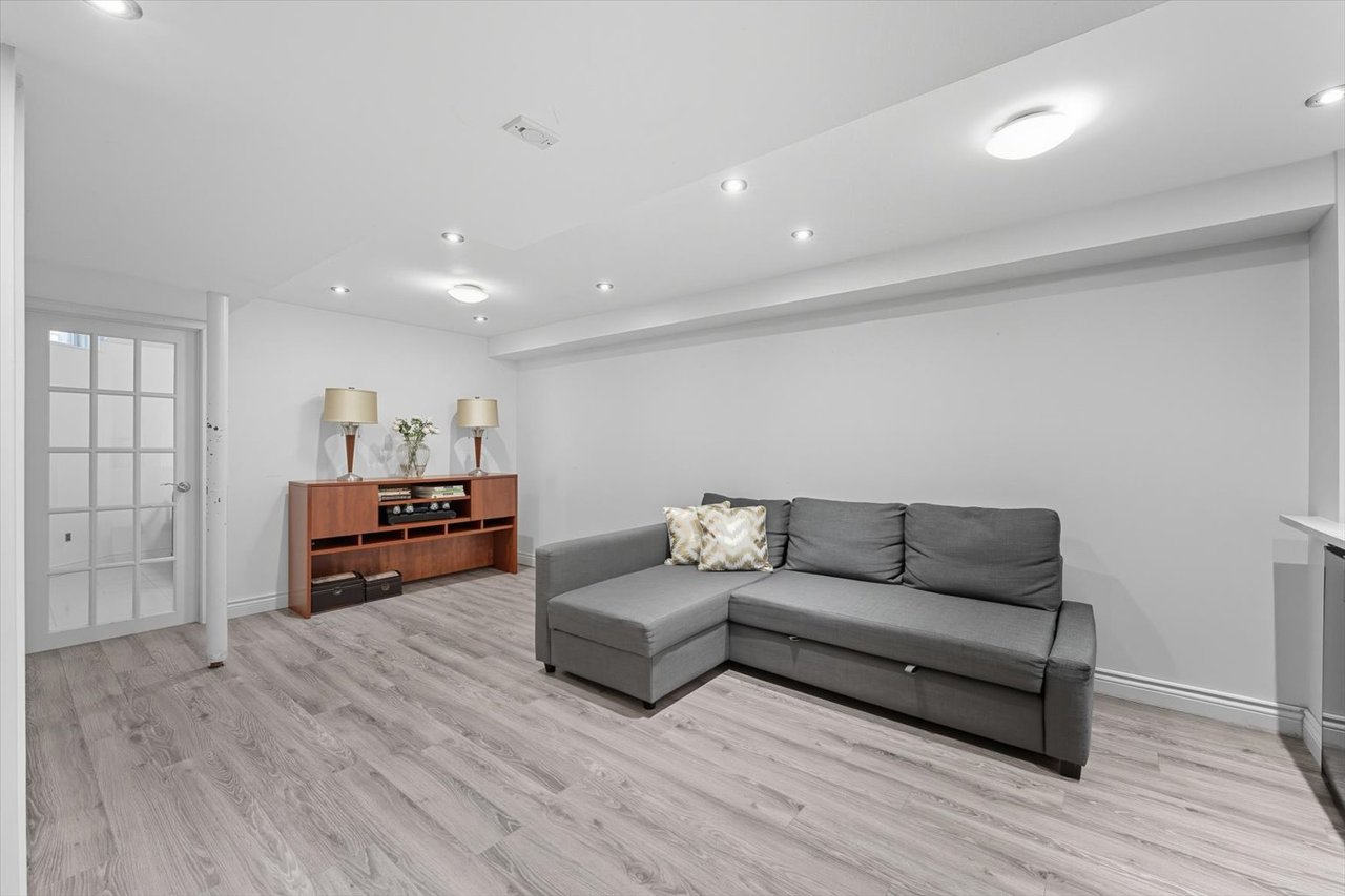 443 Stonetree Crt