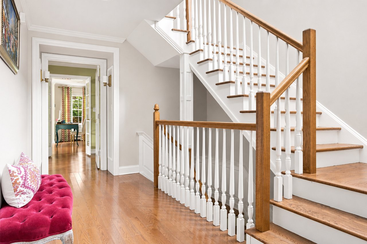 285 Hartshorn Drive, Short Hills, NJ 07078