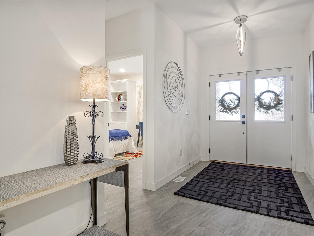 Contemporary Freeburg Villa on a Quiet Cul-de-Sac: 428 Firestone Street