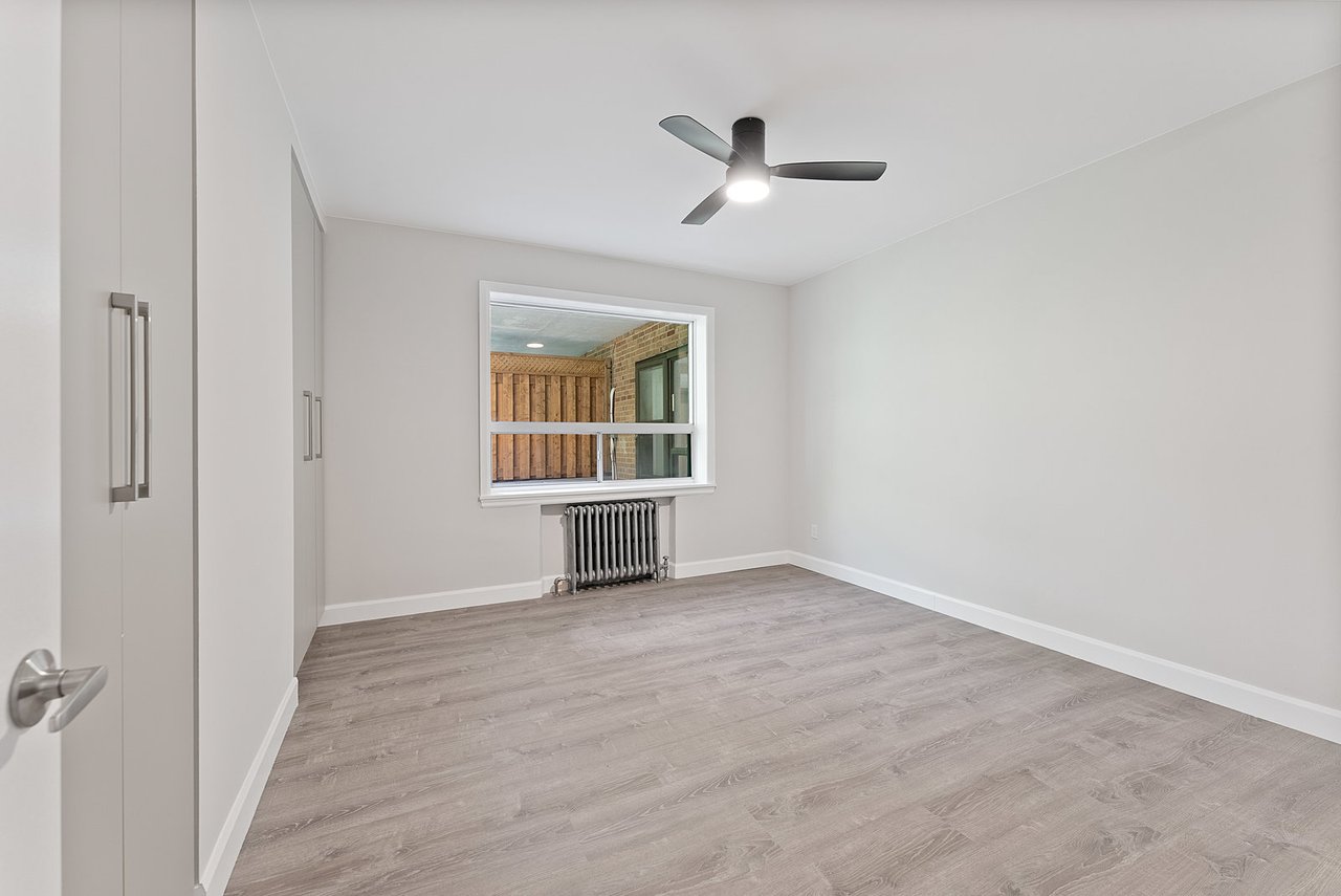 24 Shallmar Blvd Unit: 305
