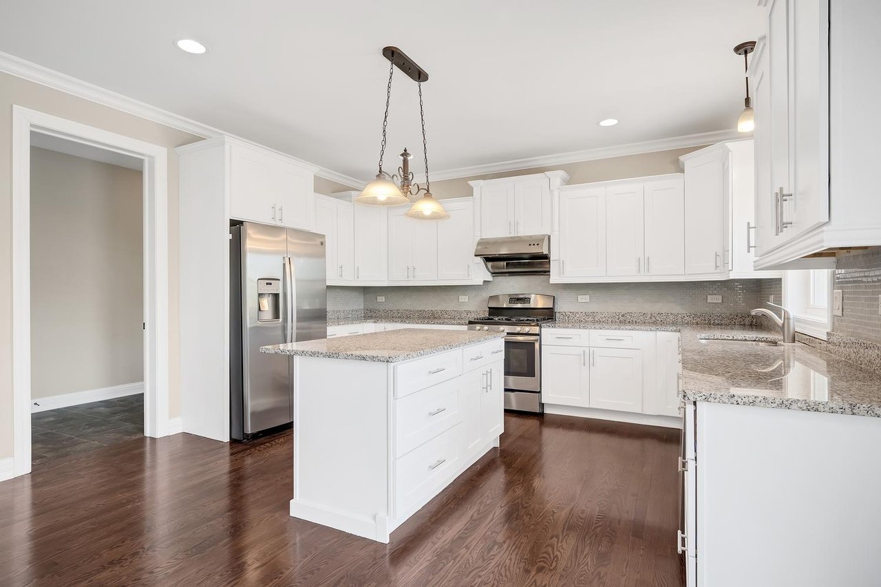 1N345 Blue Ridge Ct, Wheaton IL – Luxury Home on Private Cul-de-Sac Lot