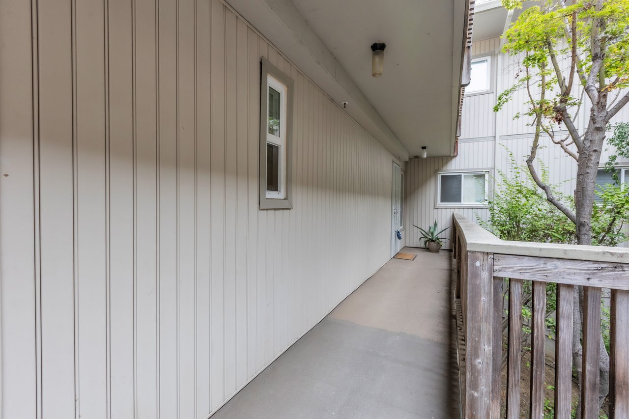 215 Whale Bone Ct, Vallejo
