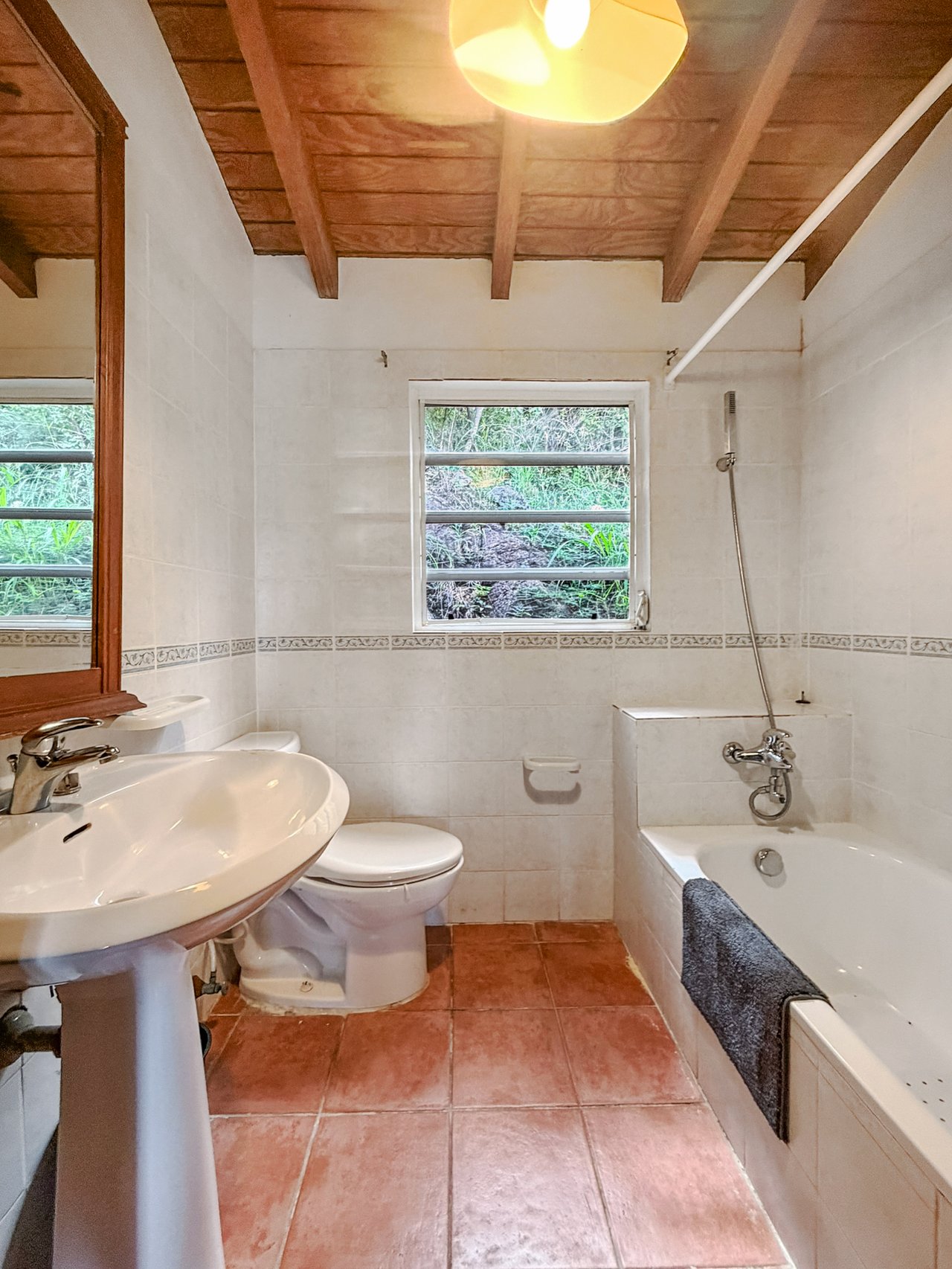 587 Lambert Beach Villa 3 Bedrooms