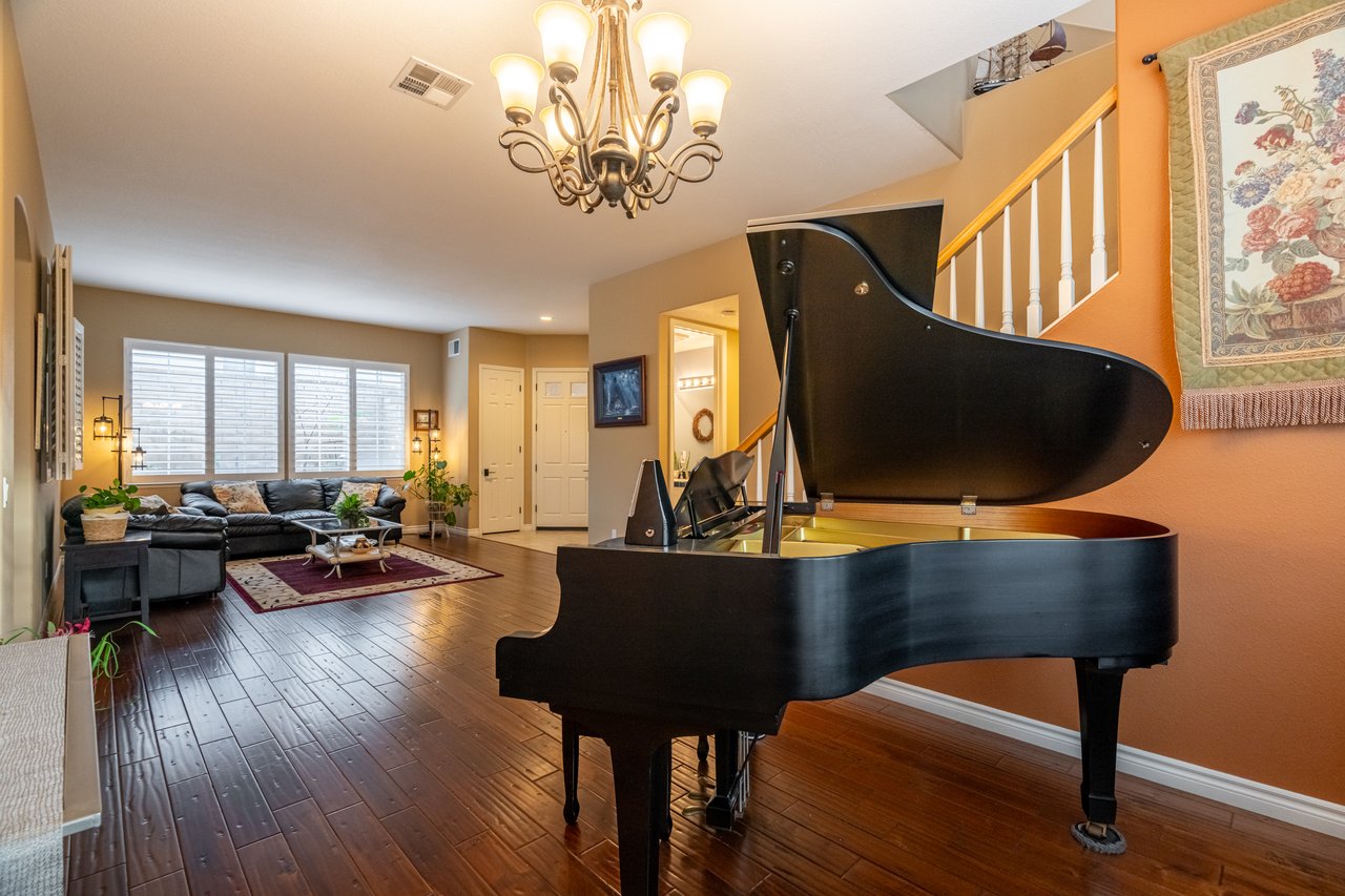 4501 Camino De Las Estrellas