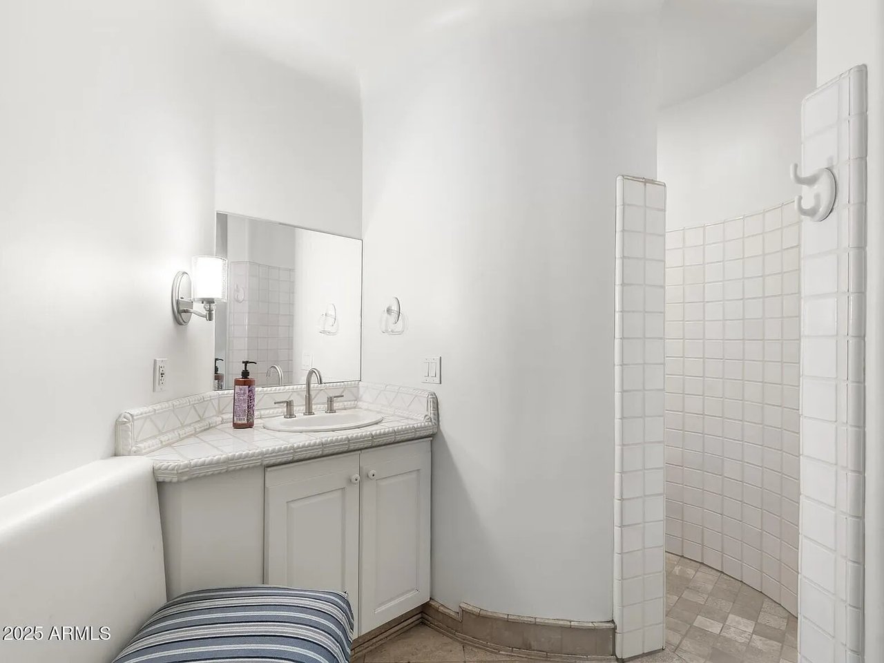 9422 E Happy Valley Road