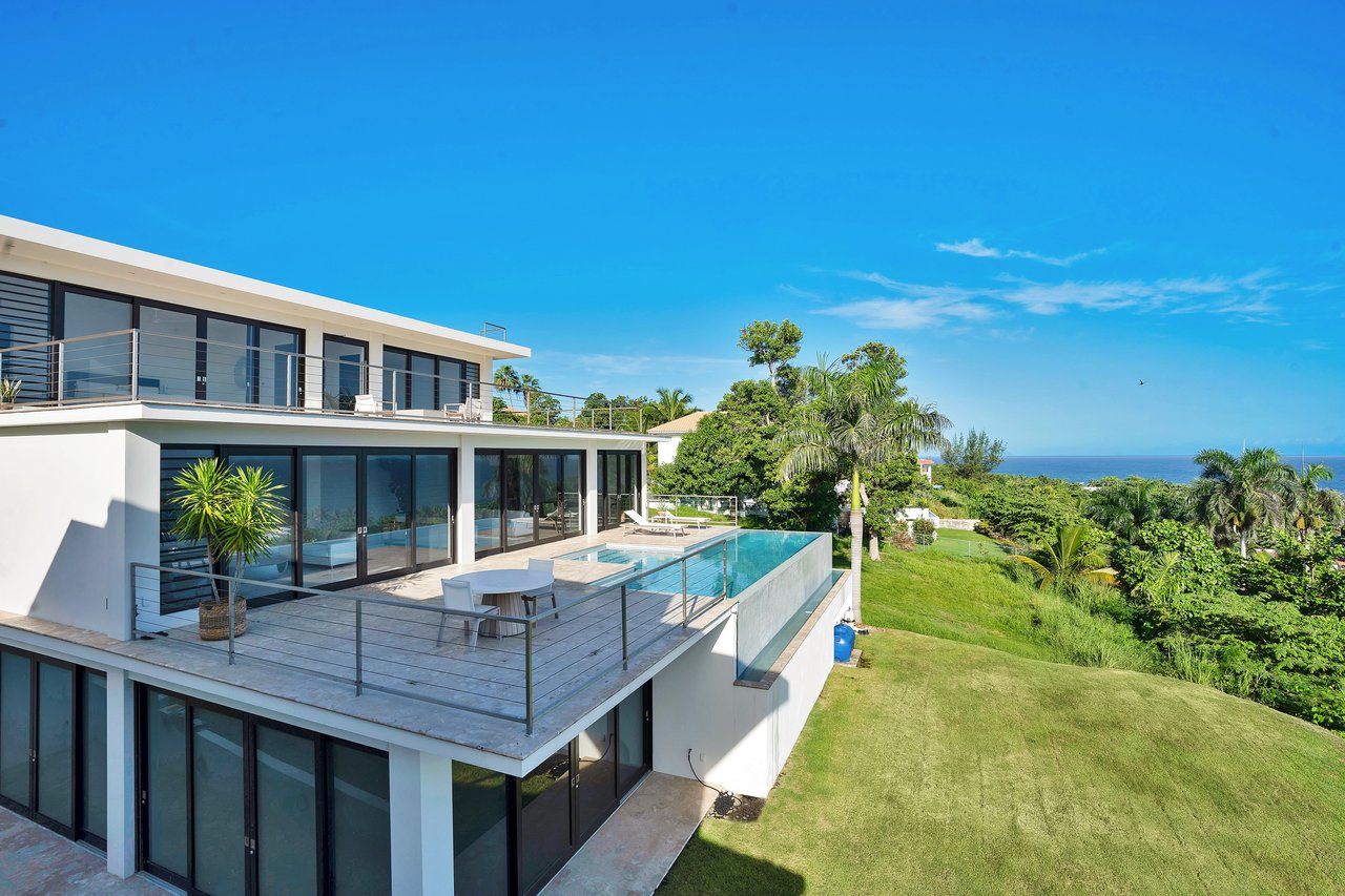 Casa Azul, Rincón PR                  Luxury Modern Hilltop & Ocean Views