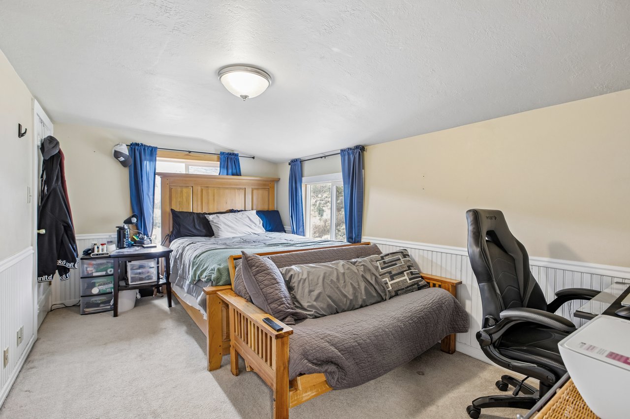 1538 Country Cir
