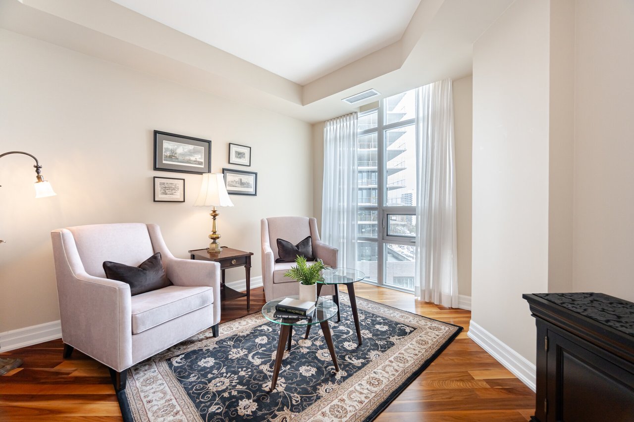 205 - 30 HAMILTON STREET S