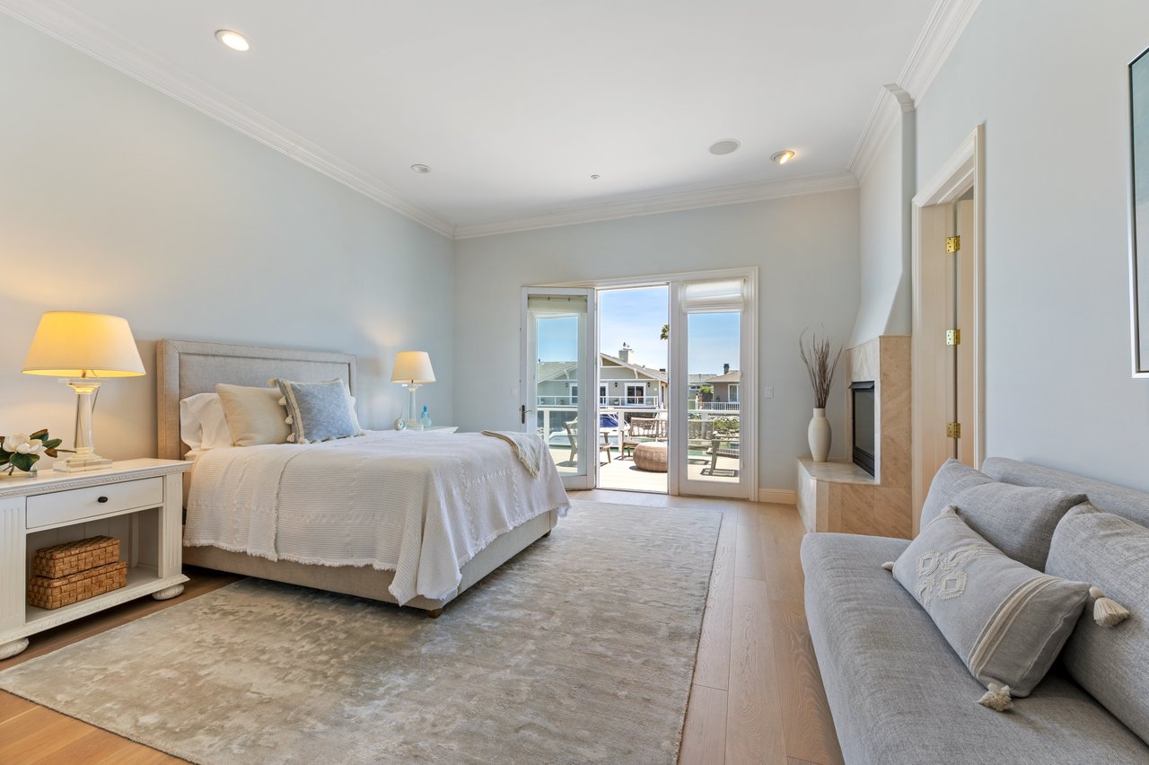 Updated Single-Level Waterfront Retreat