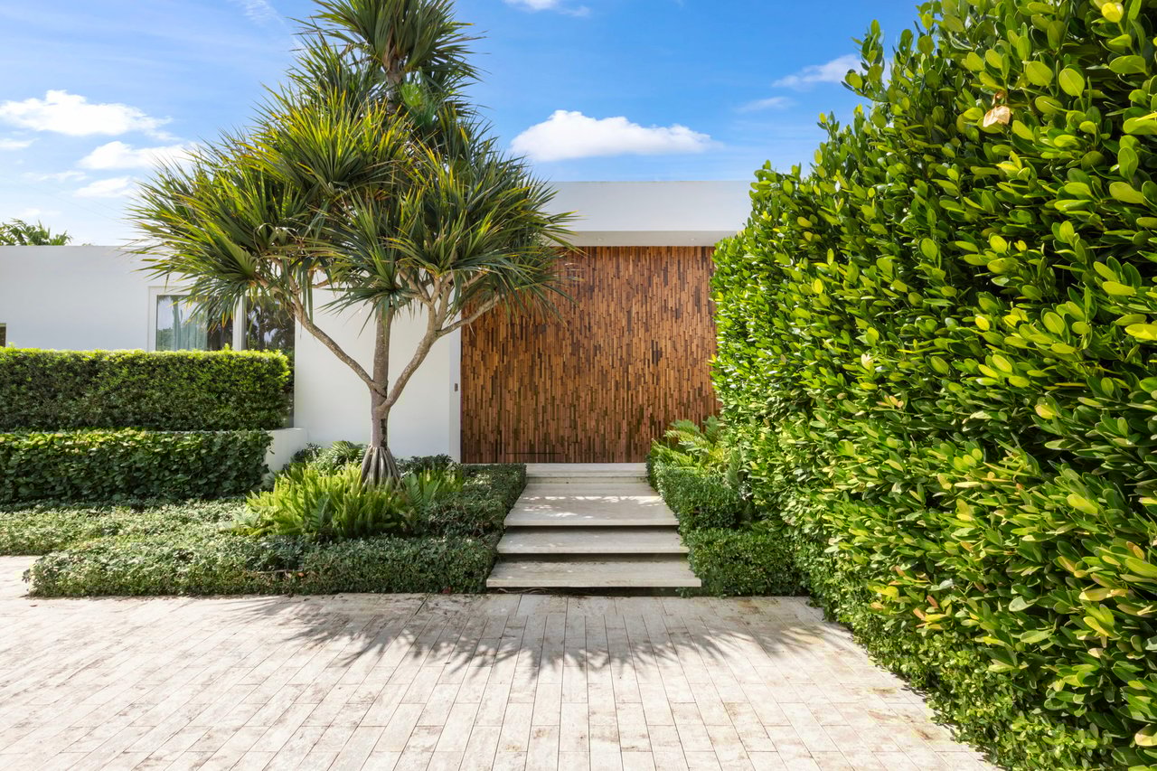 North End Modern Oasis W/ Beach Access