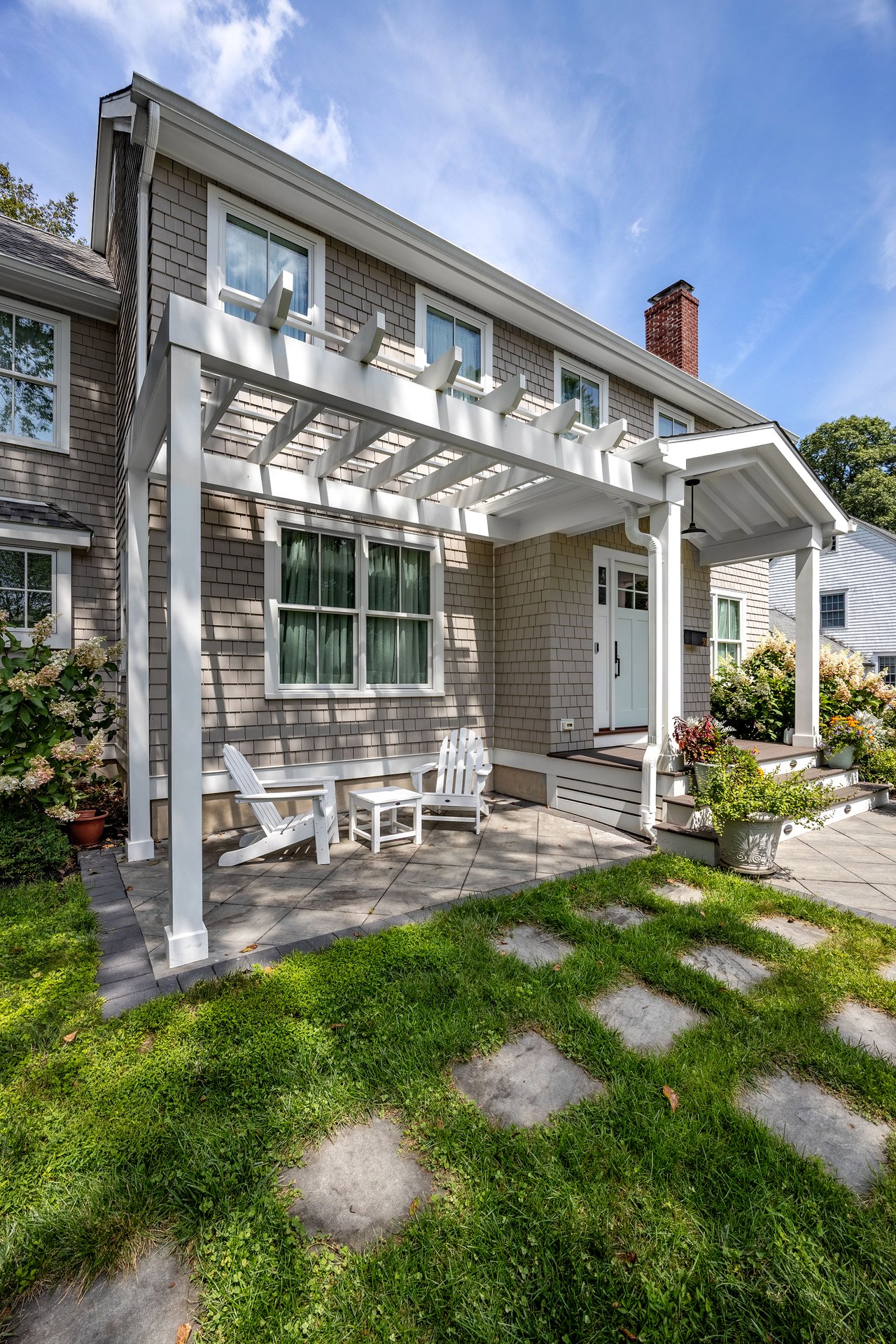 Pristine University Area Colonial