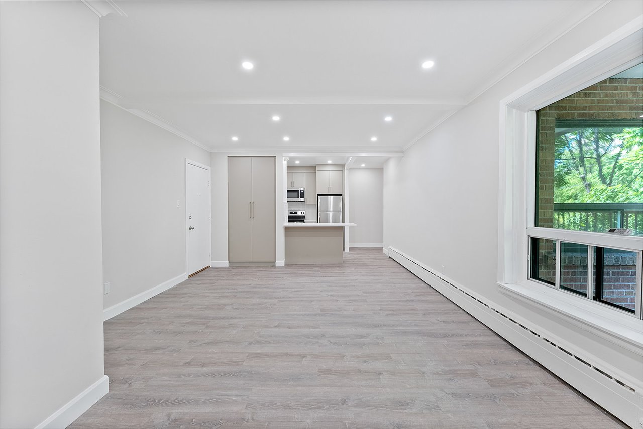 24 Shallmar Blvd Unit: 305