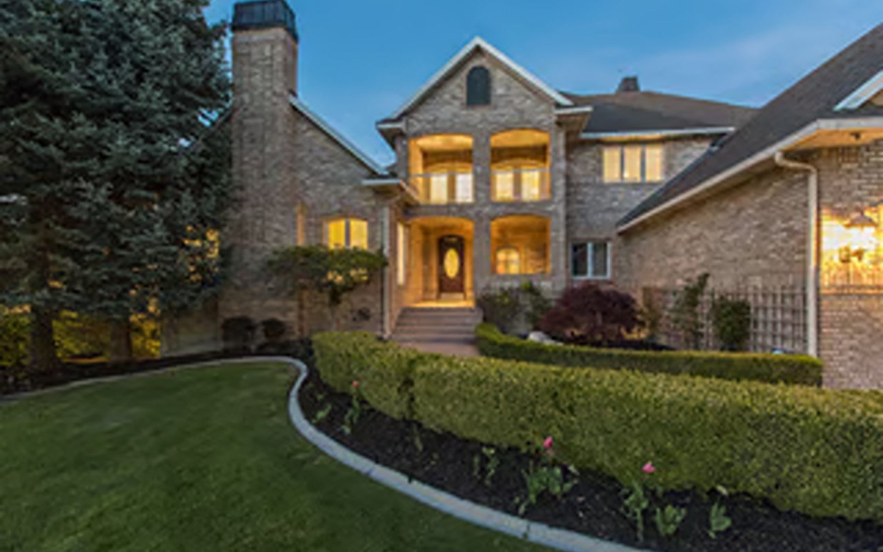 “Sneak a Peek!” Stunning Sandy Luxury Home