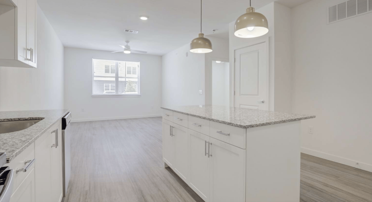 Enjoy up to 12 weeks of base rent FREE!