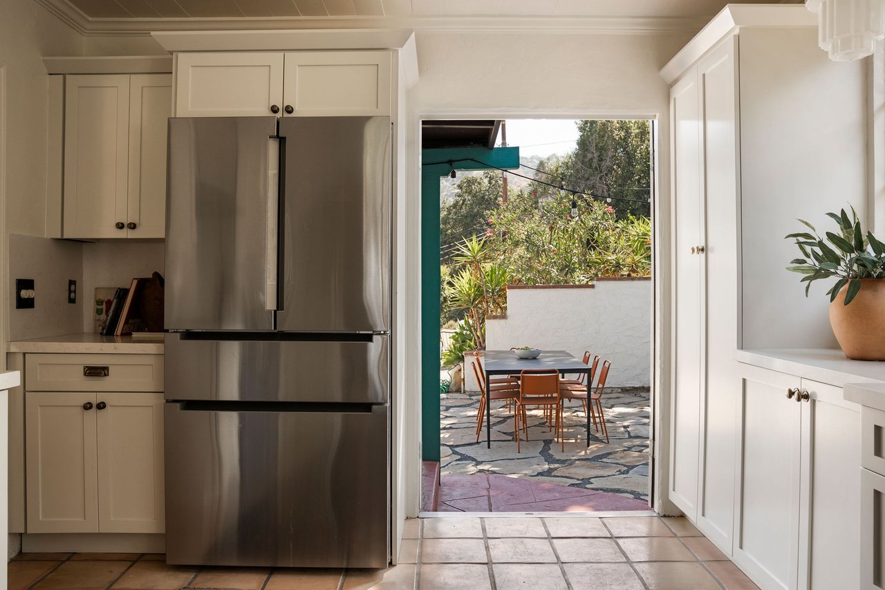 3895 Fredonia in Studio City