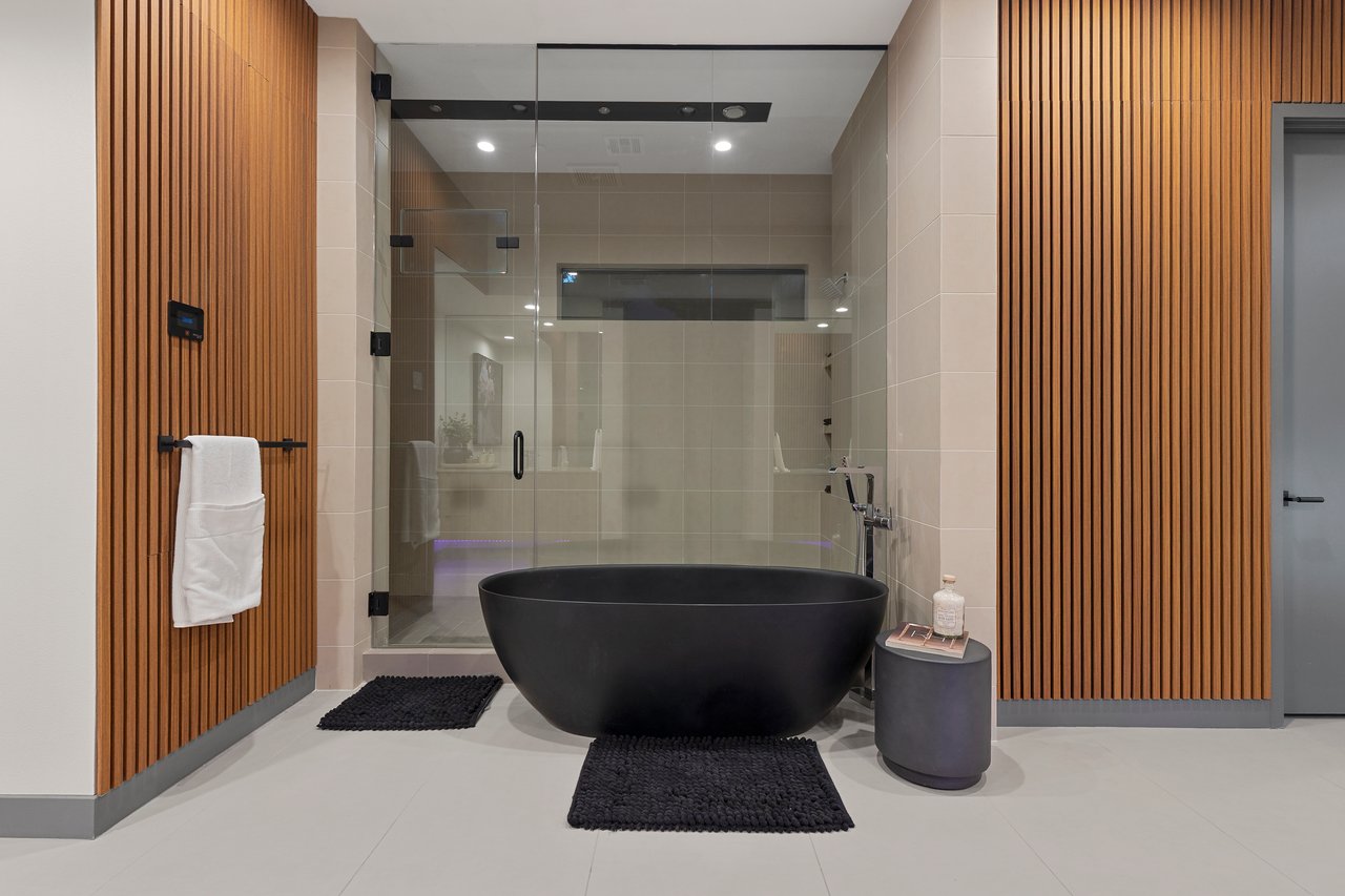 1463 Solitude Ridge Dr