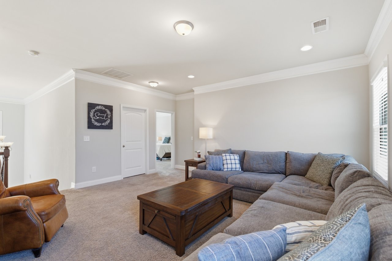 24 Dunsborough Drive