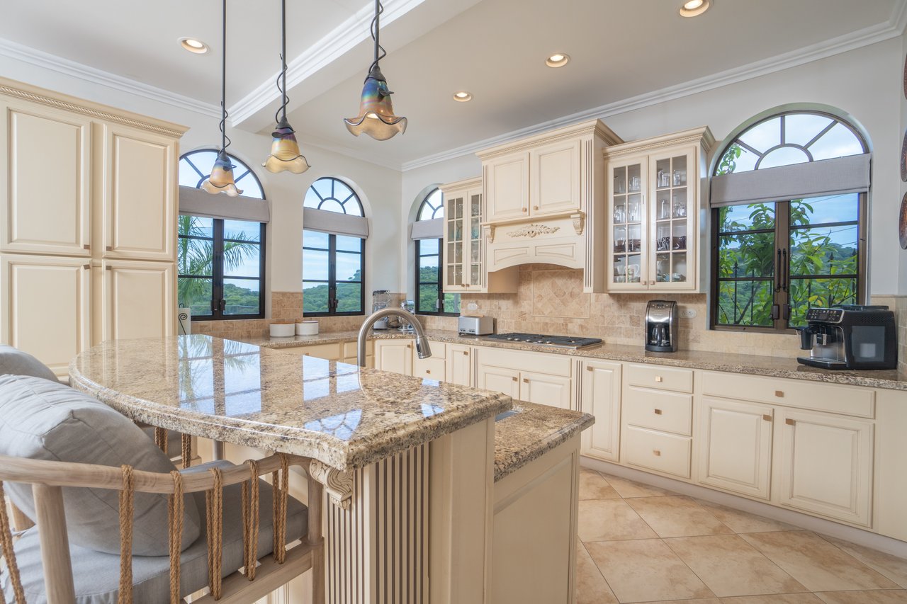 Casa Loro - Luxury Estate