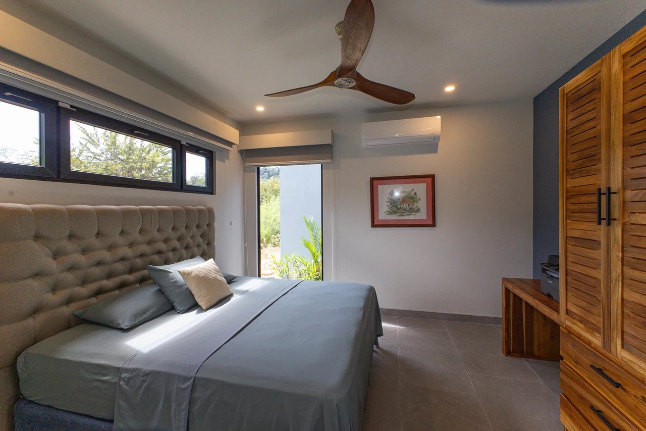 3 Bedroom, Contemporary Estate home in Manuel Antonio 