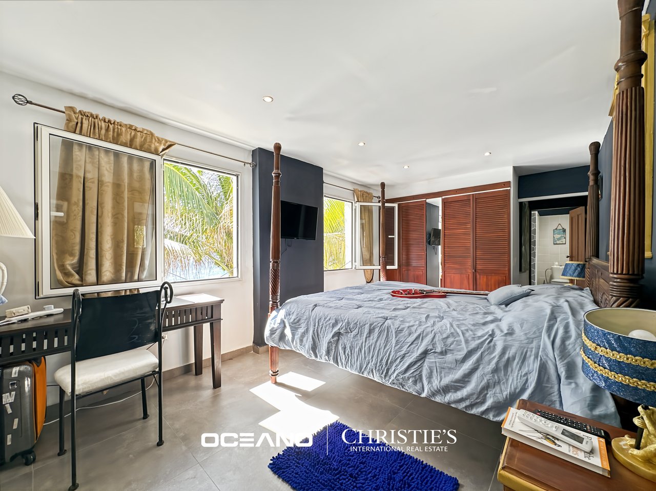 POINT BLANCHE – 5-Bedroom Villa