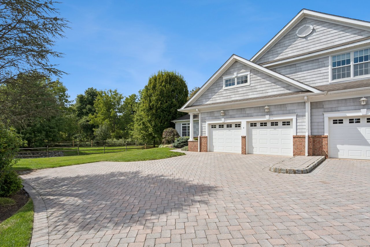 6 Melrose Ln