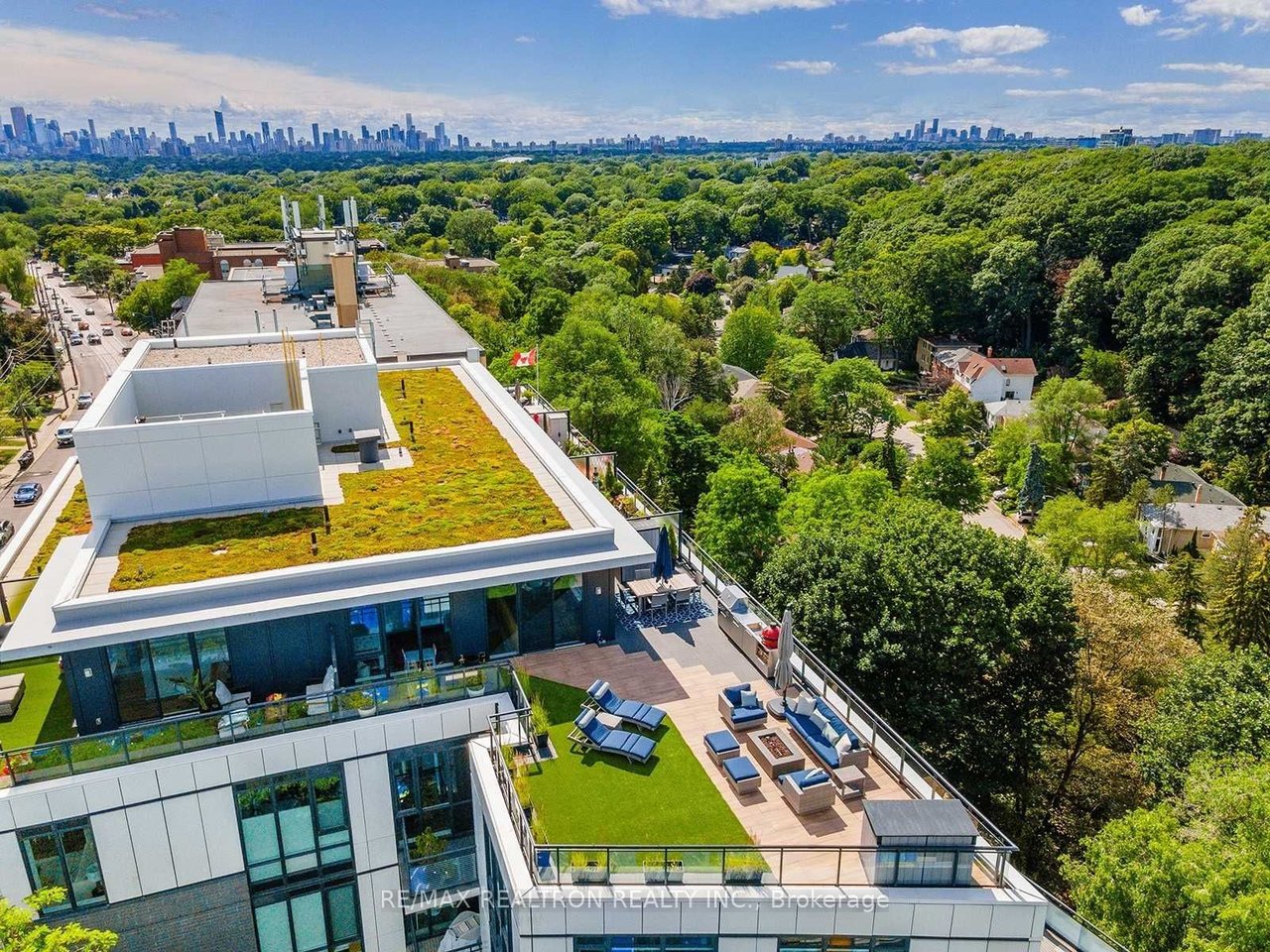 PENTHOUSE BY THE BEACH