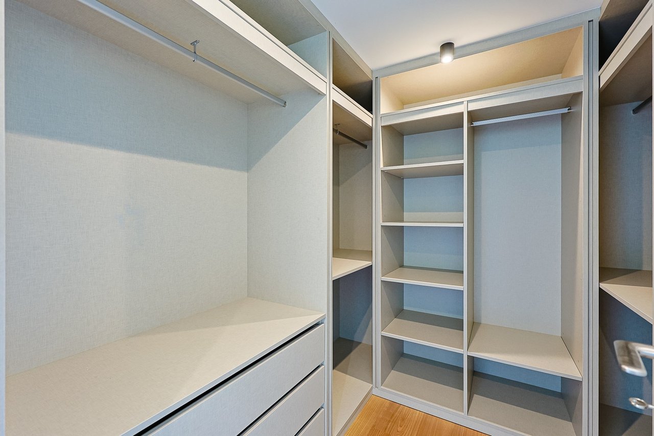 Japanese-Inspired Villa in Bom Sucesso Resort, Óbidos