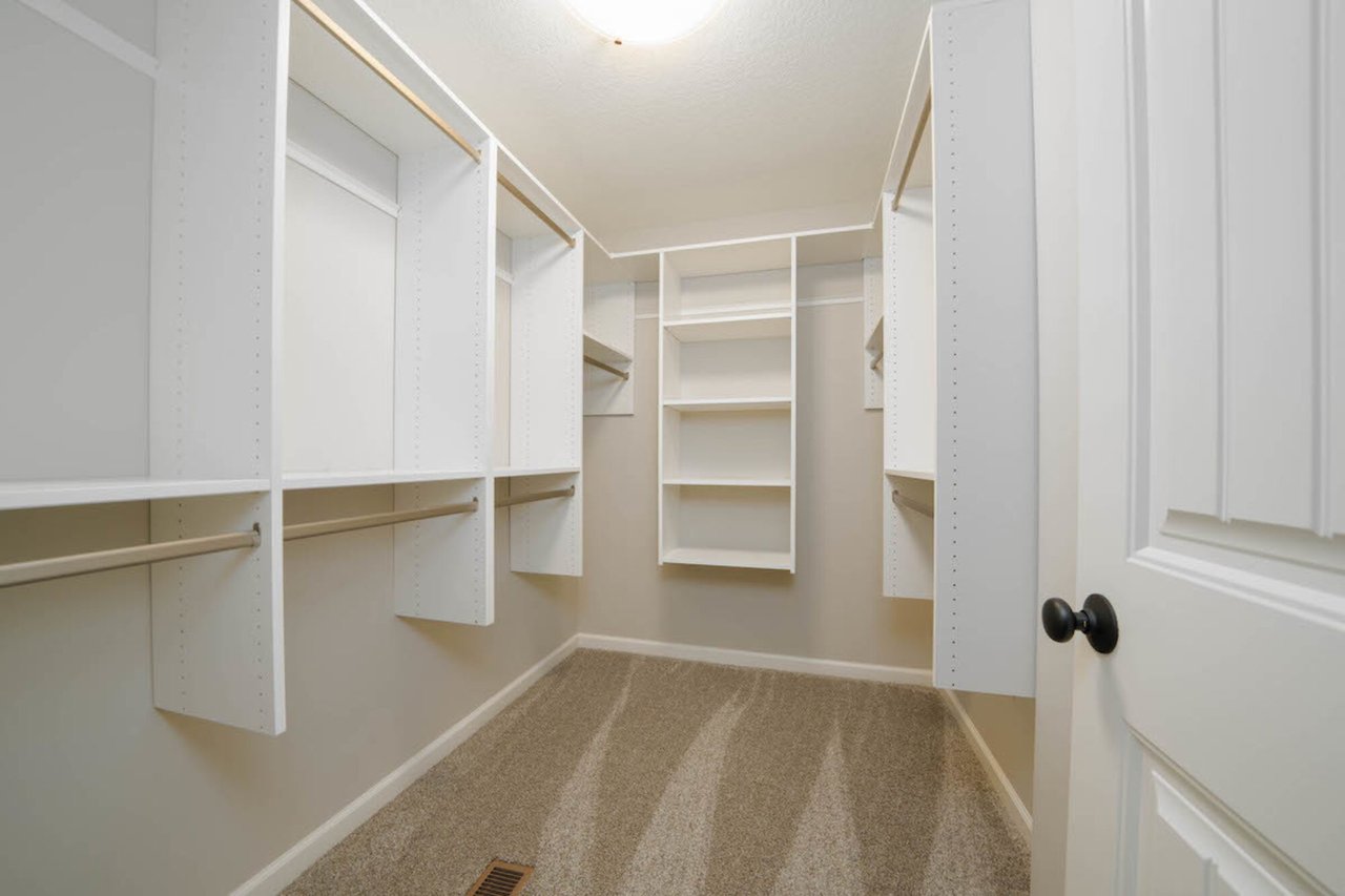 845 Sienna Ct