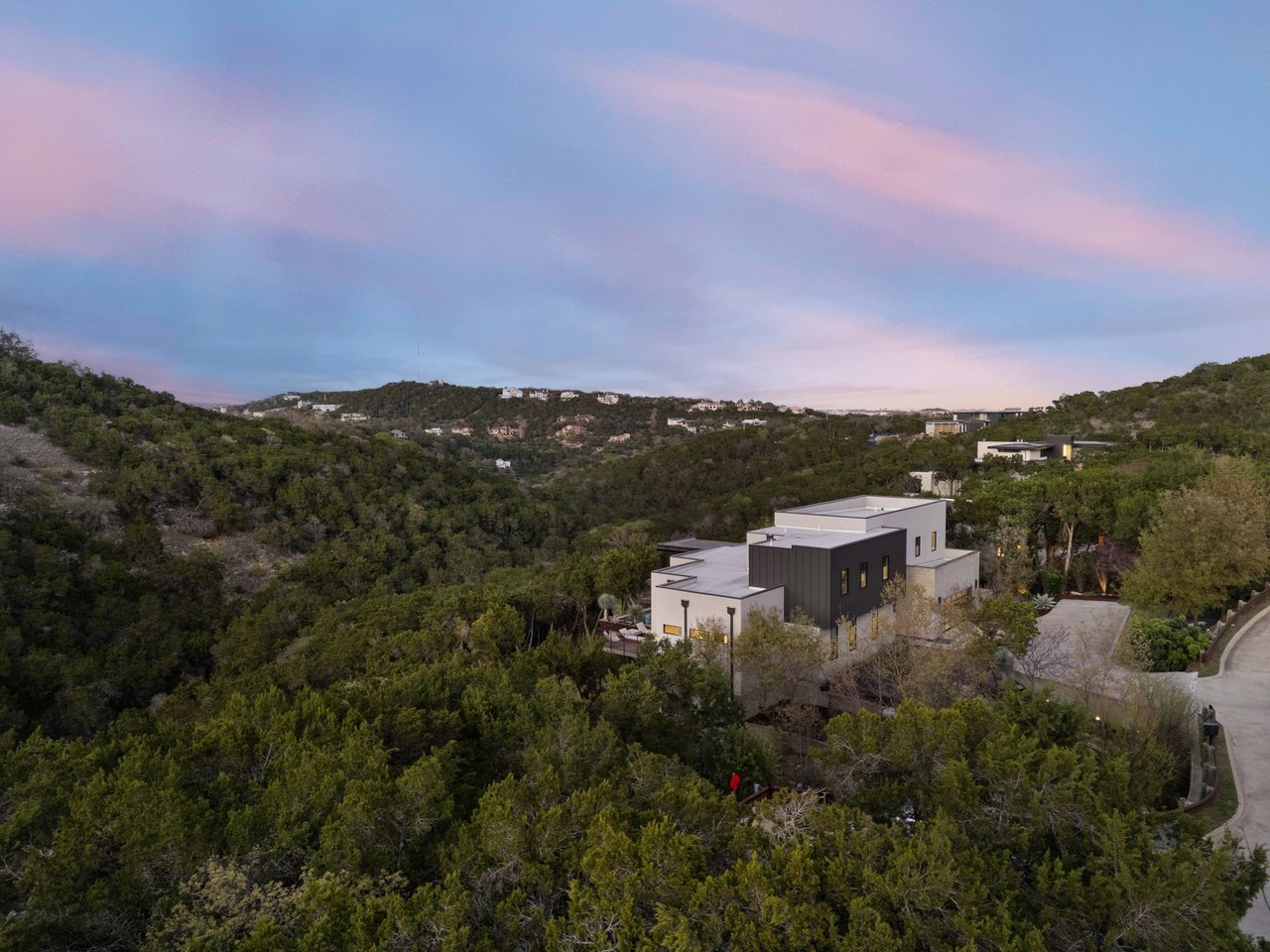 West Lake Hills Modern Sanctuary