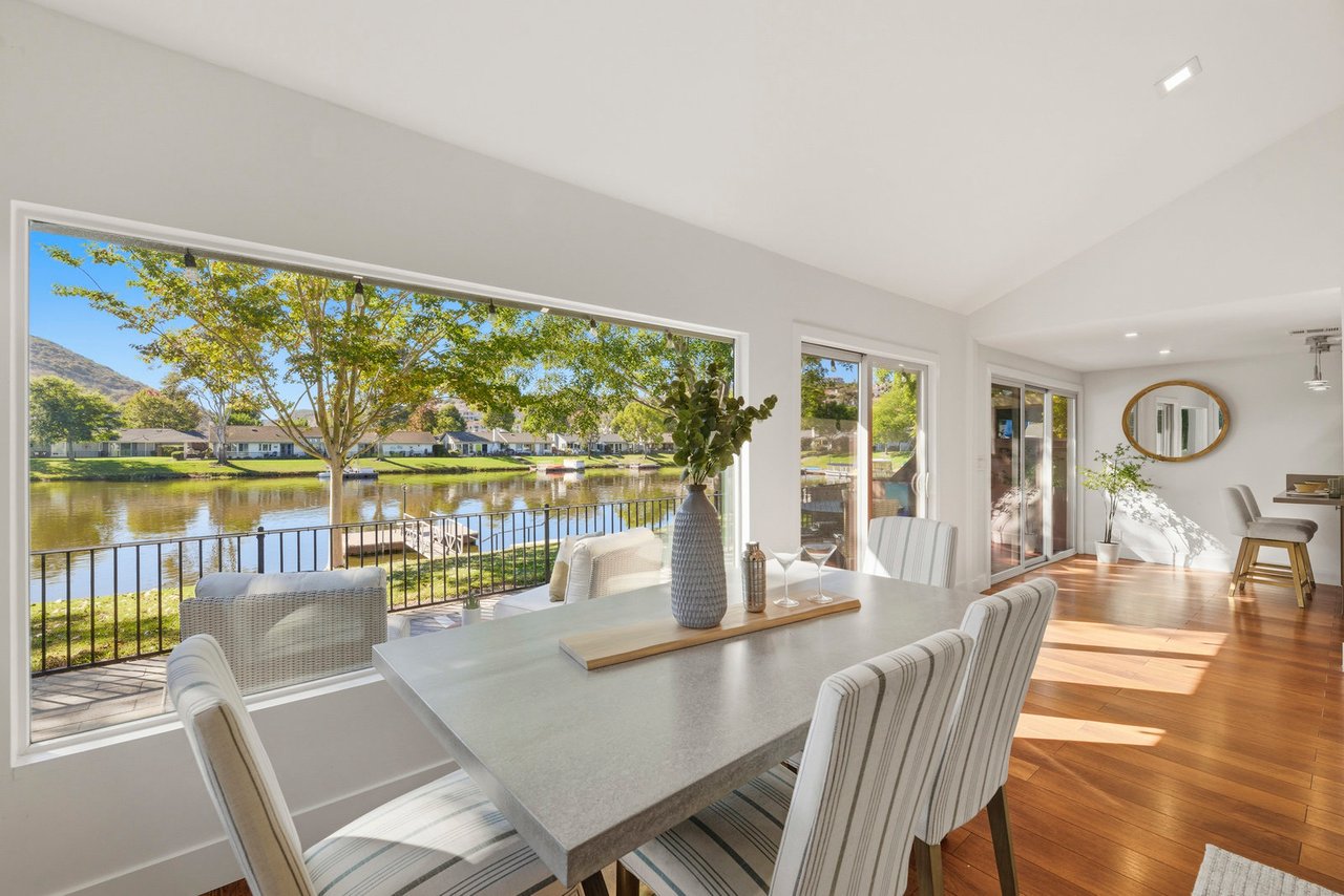 1541 Via Entrada Del Lago