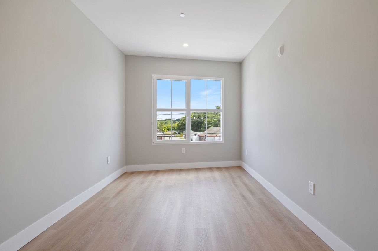 298 Main Street, 3C