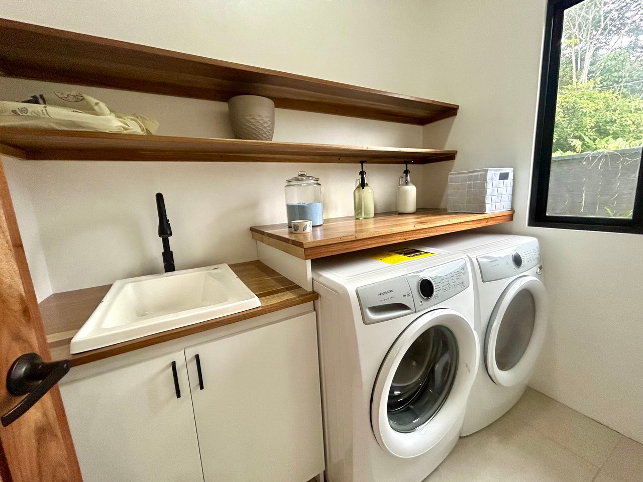 Casa Jardines – 3 Bedrooms, 2 Bathrooms, Brand-New with Pool