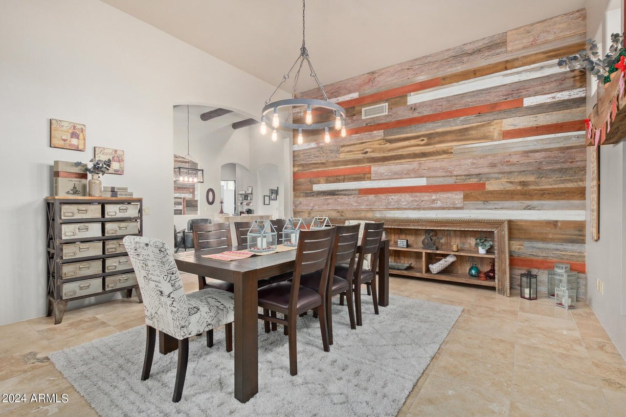 1540 E Villa Theresa