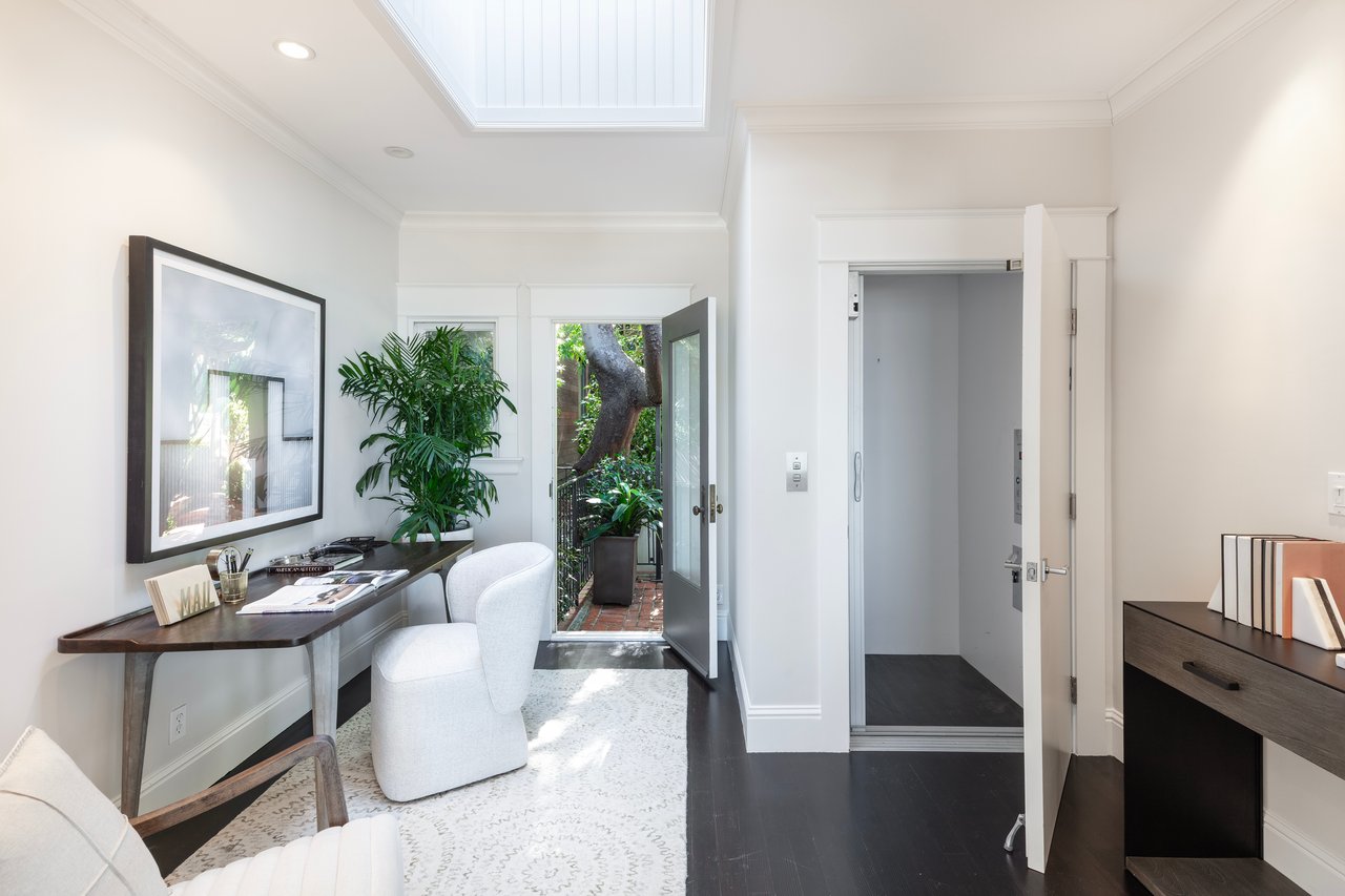 Jewel Box Home With Bridge Bay Views