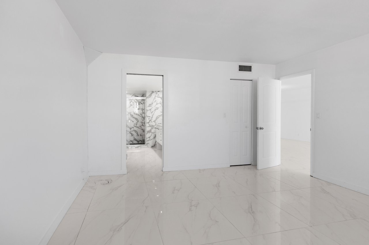 3545 NE 166th St #1004 North Miami Beach