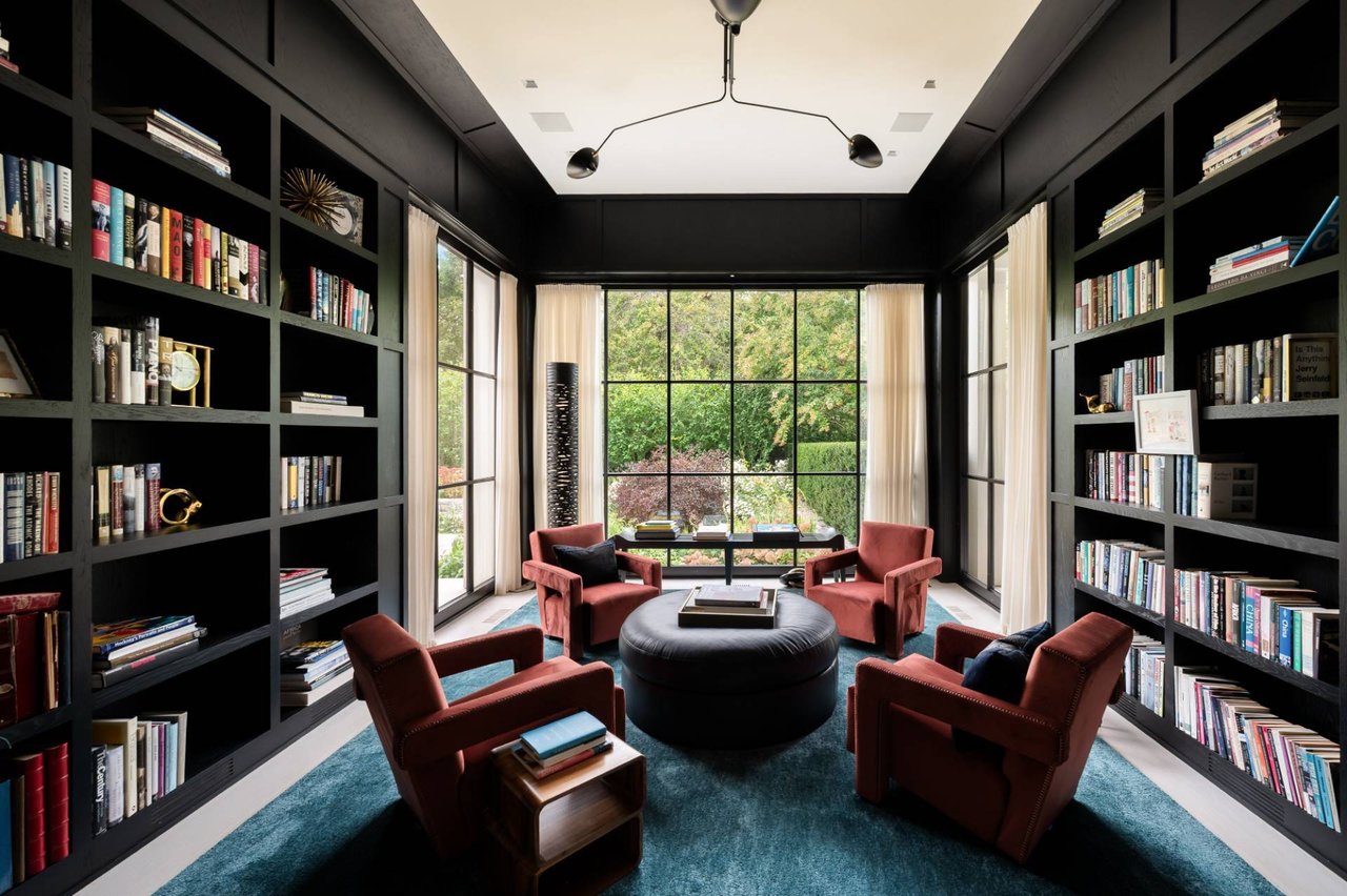 A MODERN CLASSIC IN SOUTHAMPTON'S ESTATE DISTRICT