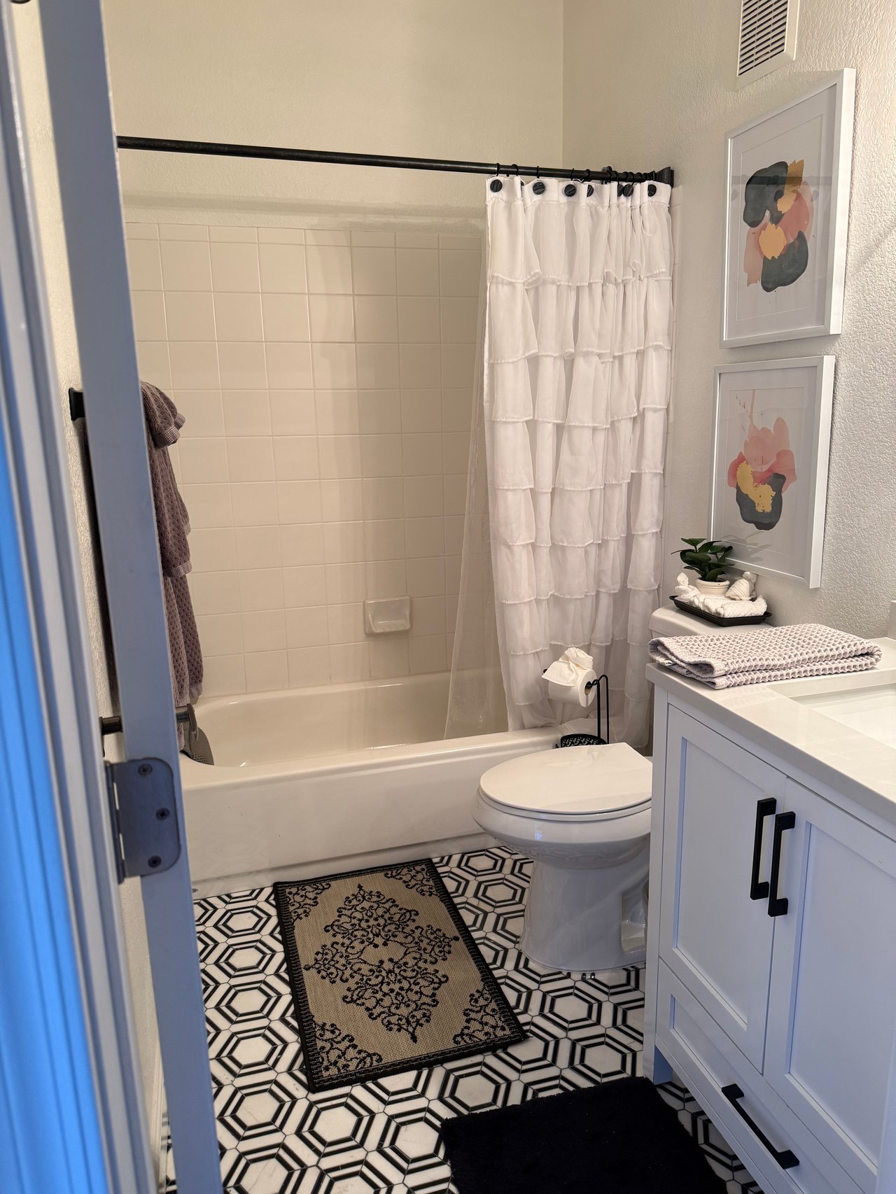 Phoenix Golf Course & Mountain View Condo Rental 