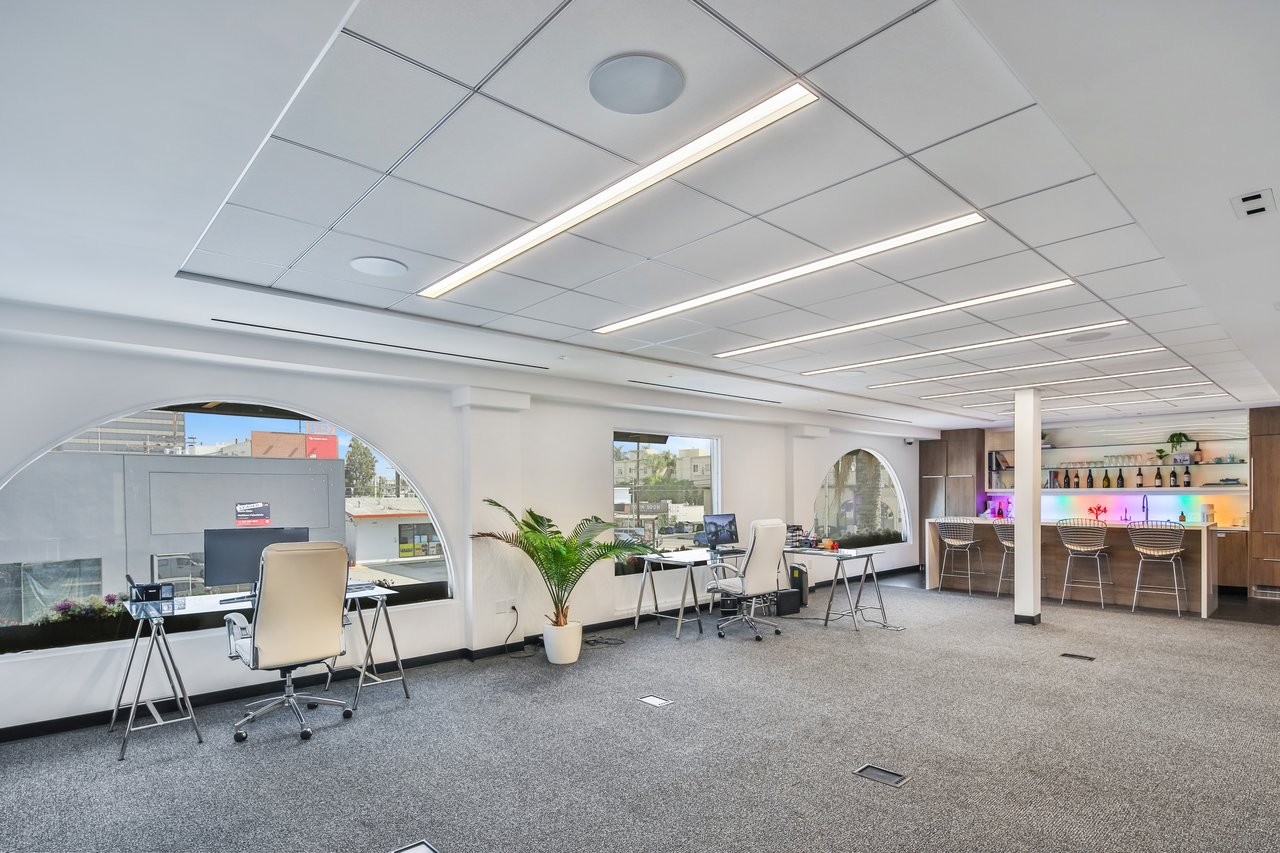 141-147 S Robertson Blvd, Beverly Hills