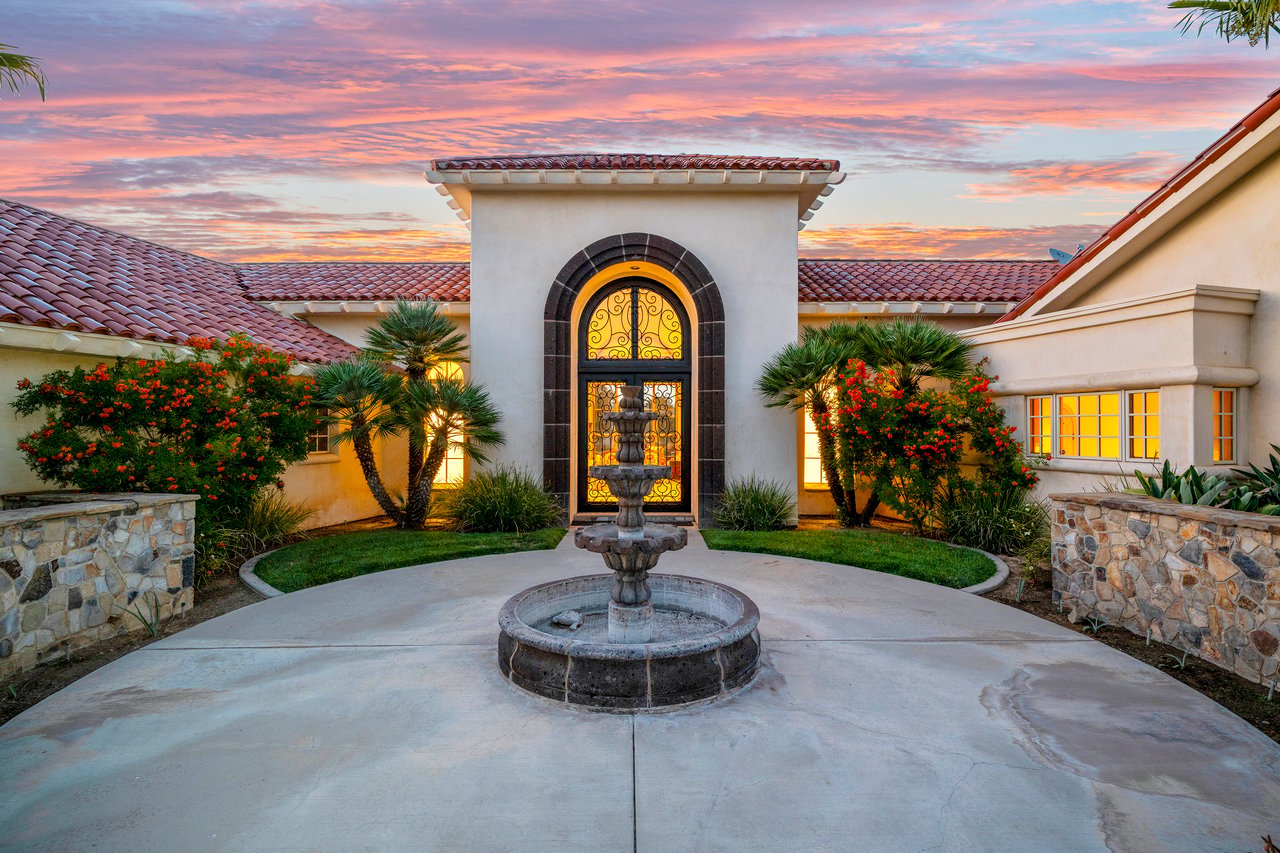 41290 Avenida Delores