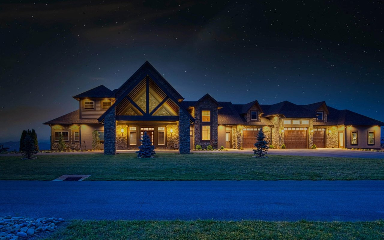 Wallace Luxury Spotlight | 3035 Smoky Bluff Trail Sevierville, TN 37862
