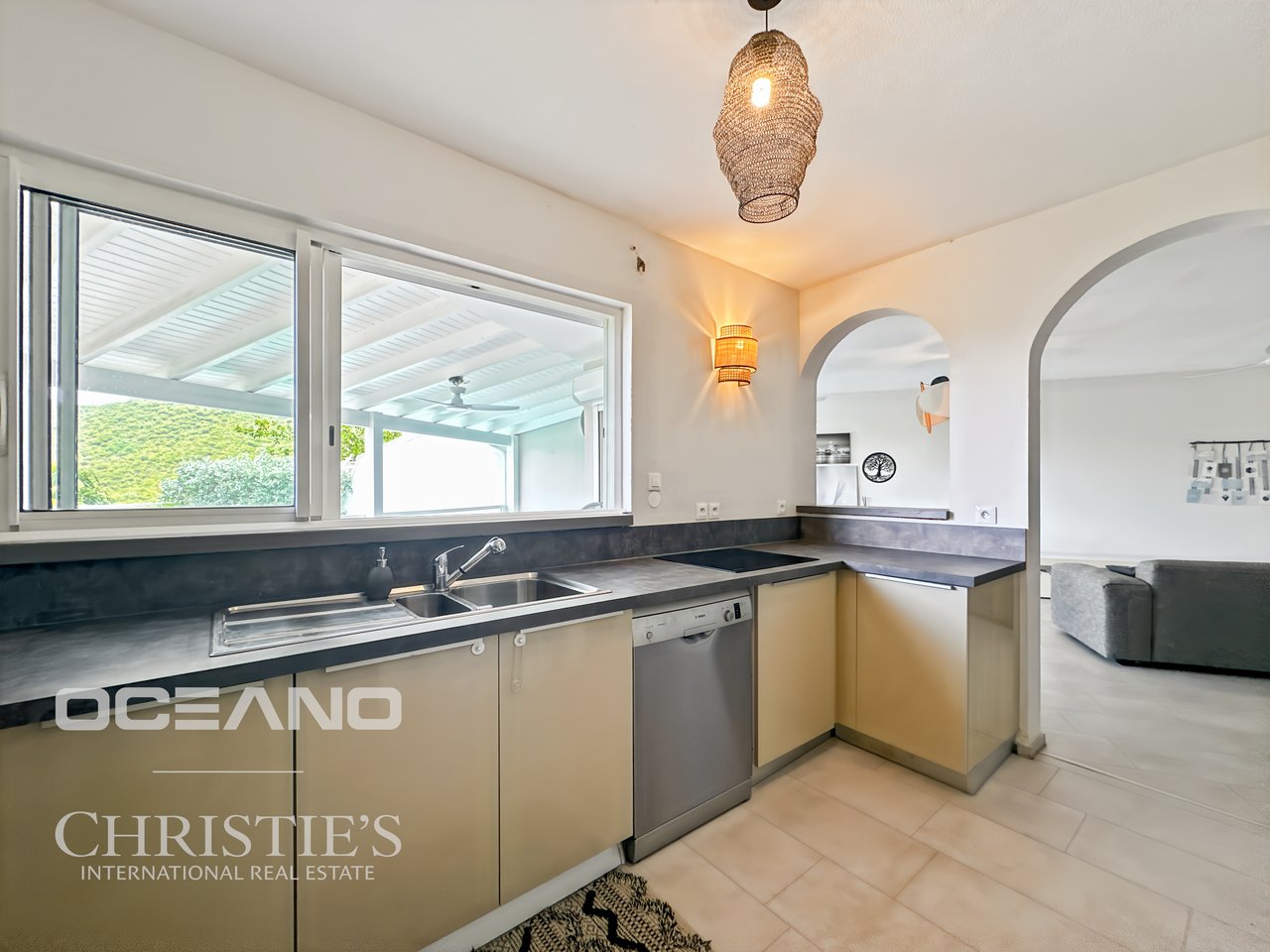 T4 House with Private Pool - Anse Marcel