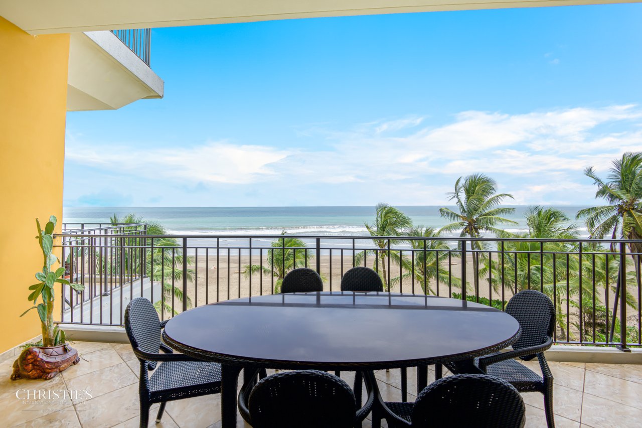 Luxury Living with Panoramic Beachfront Views at Vista Las Palmas 3D