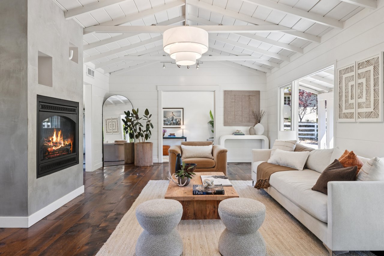 139 Deer Hollow Rd