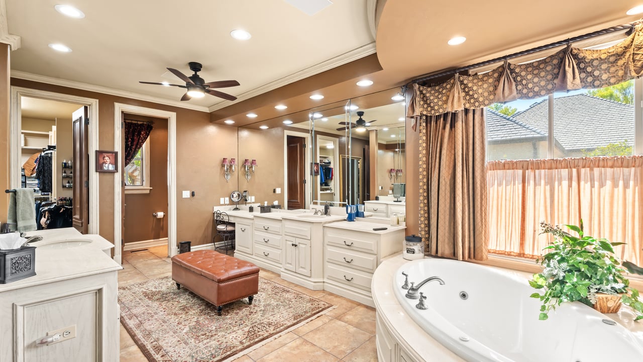 Listing of the Week - Gated Saratoga Farms in Edmond, Oklahoma - Wyatt Poindexter - The Agency Oklahoma 