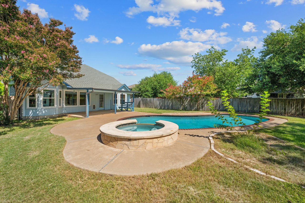 17121 Village Glen RD
