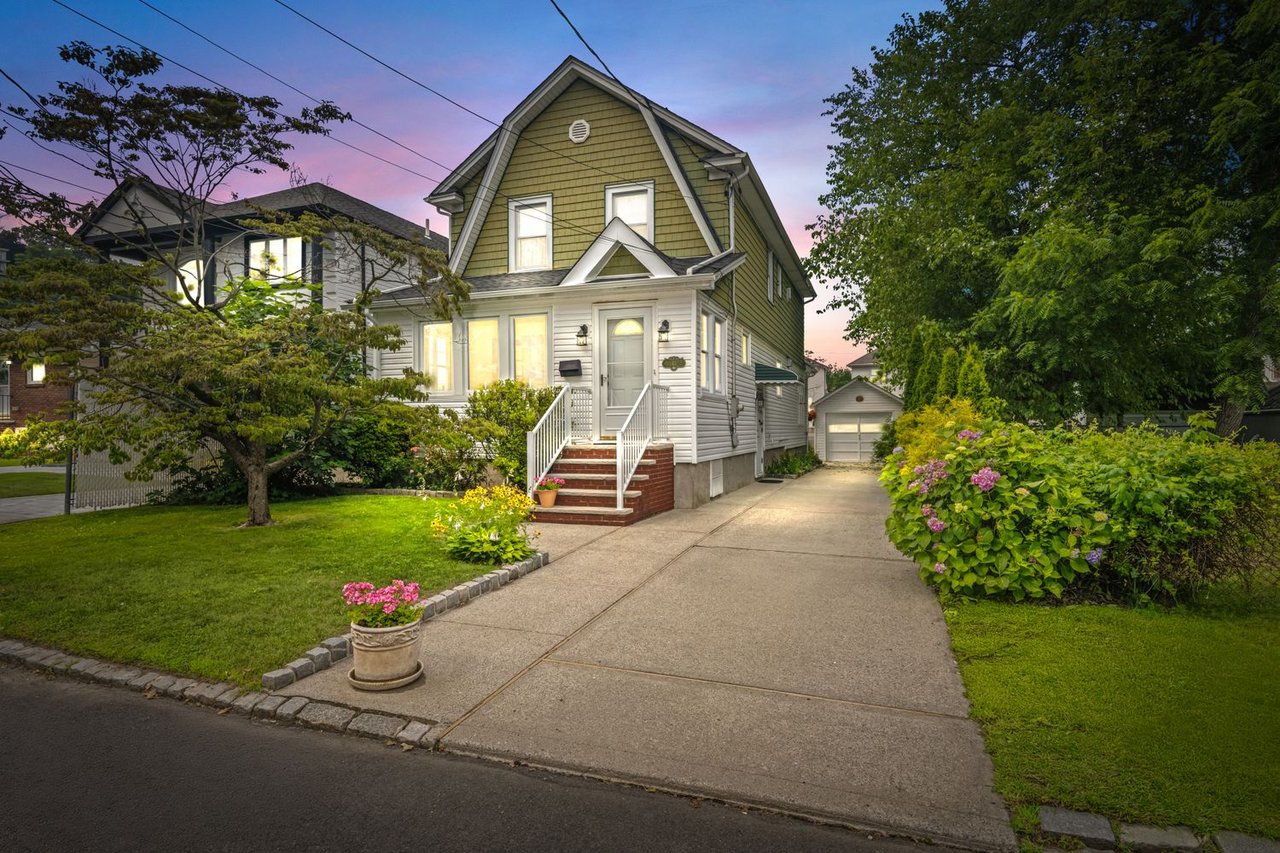 43 Barton Avenue